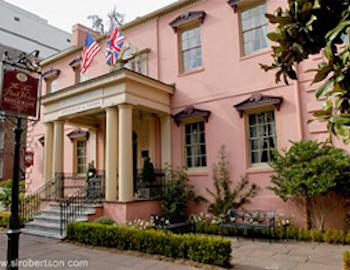 pink house restaurant in savannah ga