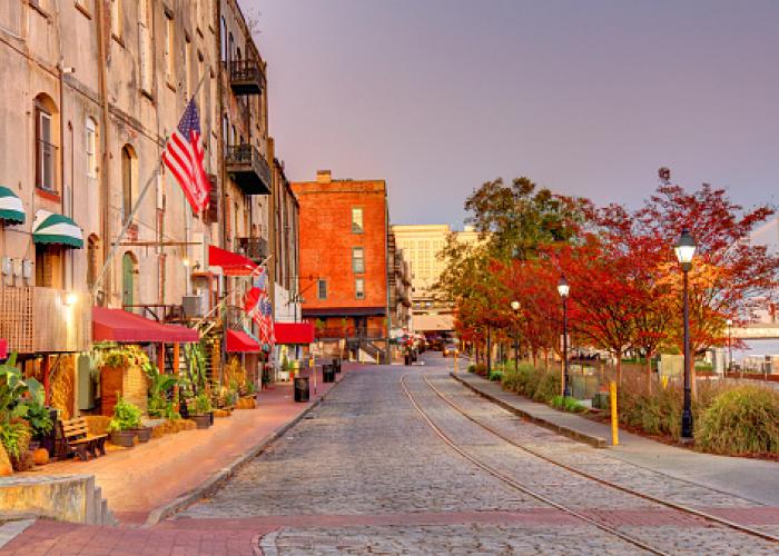 historic savannah downtown street